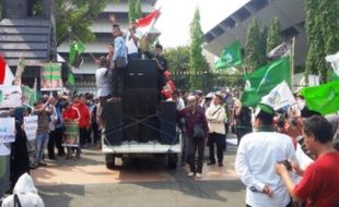 FOTO DEMO 4 NOVEMBER : Inilah Dokumentasi Aksi di Semarang...