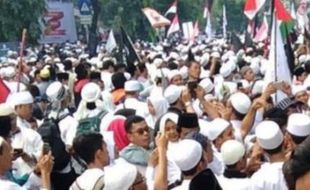 DEMO 4 NOVEMBER : Aksi di Semarang Berlangsung Damai, Belum Sampai Sejam Bubar...