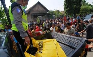 PENEMUAN MAYAT JOMBANG : Hilang 5 Hari, Kuli Bangunan Ditemukan Tewas di Ladang Jagung