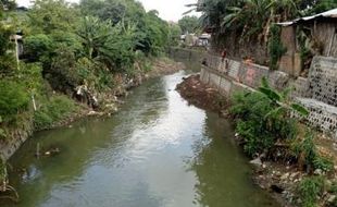 Limbah Industri Batik Cemari Sungai-Sungai di Solo