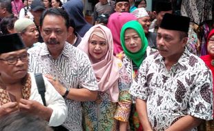 PILKADA JOGJA : Blusukan di Beringharjo, Imam-Fadli Janjikan Wifi dan Ruang Laktasi