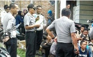 TAWURAN SALATIGA : Bentrok di Blotongan, Pelajar 2 SMK Dicokok Polisi