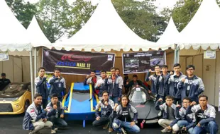 KAMPUS DI SEMARANG :  Mobil Bikinan Undip Teririt Ke-2 Se-Indonesia