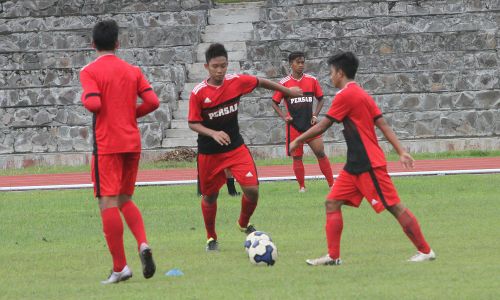 PIALA SOERATIN 2016 : Persab Jr. Jumpa Askot Balikpapan di Final