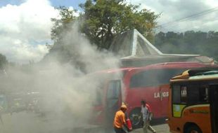 Beredar Kabar Gara-Gara Telolet? Ini Kronologi Bus Langsung Jaya Nyaris Terbakar