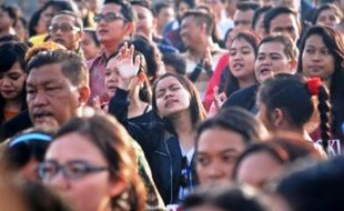 FOTO HARI NATAL 2016 : Ibadah Bersama Digelar di Alun-Alun Ungaran