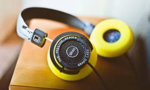 INFO BELANJA : Mau Beli Headphone? Simak Tips Berikut Ini