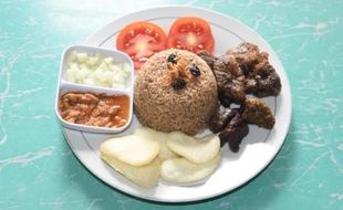 KULINER SOLO : Nasi Kebuli Tanpa MSG di Warung Kambing Bakar Bakkah