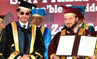 BOLLYWOOD : Shah Rukh Khan Terima Gelar Doktor Honoris Causa