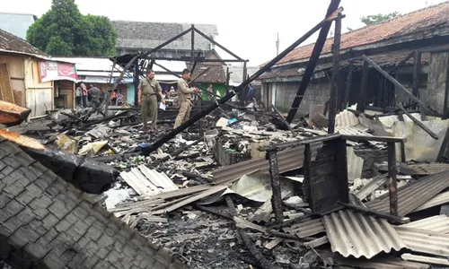 KEBAKARAN BOYOLALI : Pedagang Korban Kebakaran Pasar Kayu Sonolayu Tak Kantongi SIDT