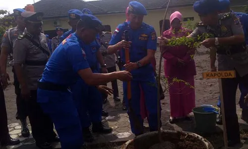 Pol Air Ikut Menunjang Pariwisata Pantai