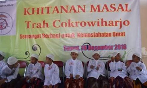 Trah Cokrowiharjo Menggelar Khitanan Massal