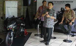 MOTOR TERBARU : Perkokoh Diri di Segmen Sport dengan All New Honda CBR250RR