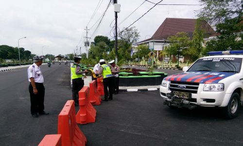 TIONGHOA JOGJA : Pemilihan Koko Cici Tebar Pesar Persatuan