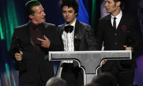 Green Day Rilis Video Klip Anti-Trump