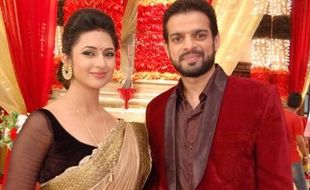 MOHABBATEIN ANTV : Ishita dan Raman Berniat Adopsi Rohit