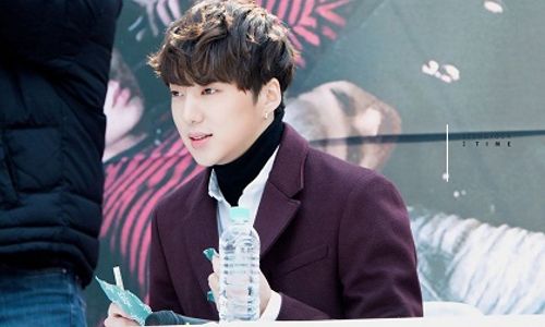 K-POP : Kang Seung Yoon Winner Dilarikan ke UGD saat Shooting Flower Crew