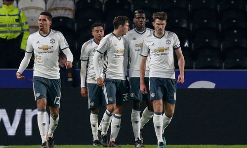 PIALA LIGA INGGRIS : MU Akhirnya Kalah, Tapi Lolos ke Final