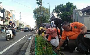 PENATAAN STASIUN TUGU : PT KAI Fokus Bangun Pedestrian, Proyek Ditarget Selesai Akhir Tahun