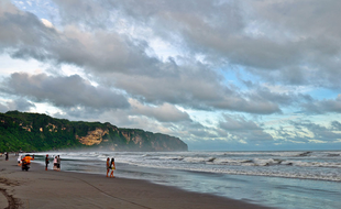 Pemkab Bantul Ajukan Pantai Parangtritis untuk Dibuka