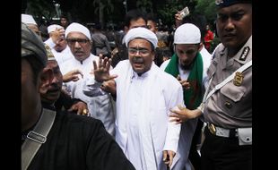 Ratusan Orang Istigasah, Yakin Rizieq Shihab Pulang Malam Ini