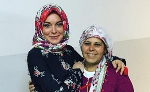 Tulis Alaikum Salam, Lindsay Lohan Mualaf?