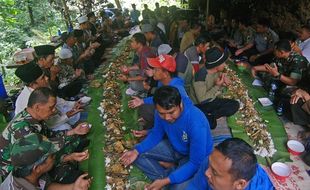 FOTO WISATA SEMARANG : Sedekah Bumi Digelar di Curug Lawe