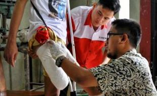 Foto Tuna Daksa Peroleh 1.000 Kaki Palsu