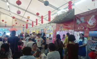 TAHUN BARU IMLEK : Pelaksanaan Festival Kuliner Imlek di Semarang Dijaga Aparat Bersenjata