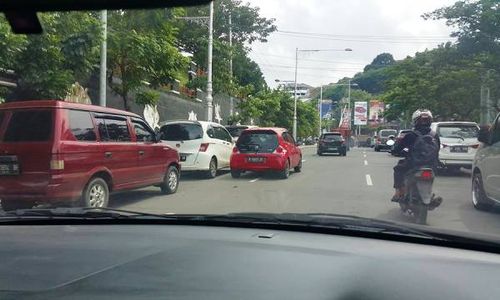 PARKIR SEMARANG : Jadi Biang Macet, Parkir di Jl. Pahlawan Dicerca