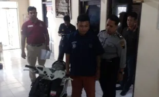 PENJAMBRETAN SOLO : Panik karena Diteriaki Korban, Penjambret Jatuh dari Motor