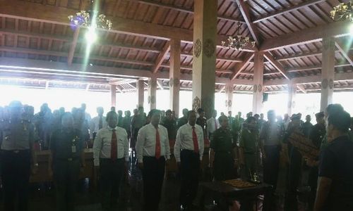 PUNGLI PONOROGO : Bupati Ipong Sebut Sekolah dan Samsat Rawan Pungutan Liar