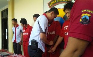 NARKOBA SEMARANG :  Sepekan, 5 Drugs Dealers Ditangkap