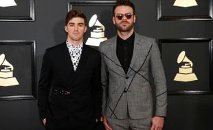 The Chainsmokers Rilis Lagu Sick Boy