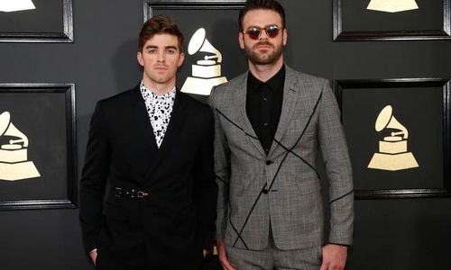 GRAMMY AWARDS 2017 : Down Let me Down The Chainsmokers Sabet Best Dance Recording