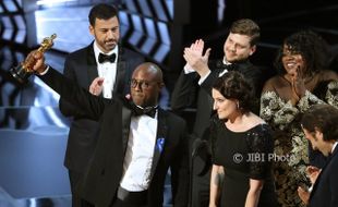 PIALA OSCAR 2017 : Bukan La La Land, Moonlight yang Jadi Film Terbaik Academy Awards