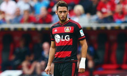 Gabung Milan, Calhanoglu Diprediksi Mampu Berkontribusi Besar