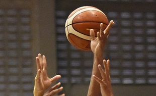 PERBASI CUP 2017 : Terlalu Andalkan Duet Legiun Asing, Tim Basket Jogja Ditekuk Hangtuah