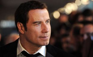 John Travolta jadi Perampok Romantis di Film Cash Out