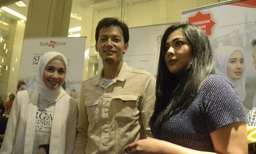 FILM TERBARU : Meet and Greet SYTD 2, Fedi Nuril dan Bella Sapa Warga Solo