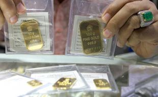 HARGA EMAS HARI INI : Harga Jual dan Buyback Antam Naik Rp4.000/Gram