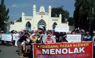 PASAR KLEWER : Disidang, 3 Pedagang Bermobil Divonis Denda Rp250.000