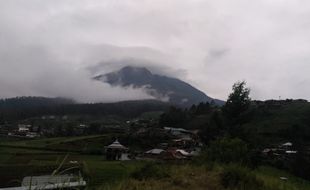 Geothermal Gunung Lawu, Bupati Karanganyar Tapa Bisu