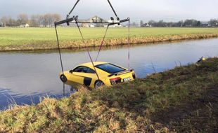 Dipakai Ngebut, Supercar Audi Seharga Rp2 M Nyemplung Sungai