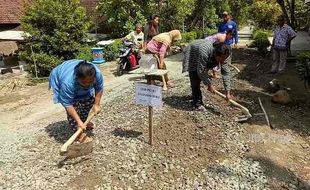 Koin Terkumpul Rp591.000, Warga Uruk Jeglongan Sewu Sragen dengan Sirtu