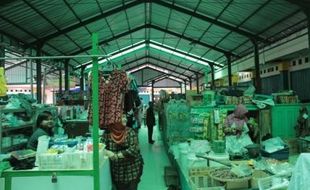 PASAR TRADISIONAL KLATEN : 497 Pedagang Mulai Berjualan di Pasar Srago