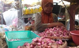 KOMODITAS PANGAN : Sidak ke Pasar, KTNA Sragen Temukan Bawang Merah Impor