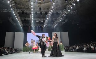 FOTO INDONESIA FASHION WEEK : Savana Muria Tampil di IFW 2017