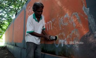 Bupati Sragen Minta Polisi Usut Aktor Vandalisme di Stadion Taruna