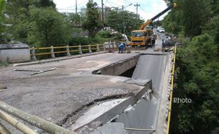 INFRASTRUKTUR BOYOLALI : Jembatan Darurat Grawah Dibuat Satu Lajur